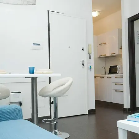 Welcomely - Joia Apartment